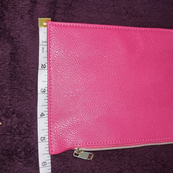 Beautiful Fashioned Pink Zippered Envelope/Makeup/Travel Bag - Picture 7 of 7